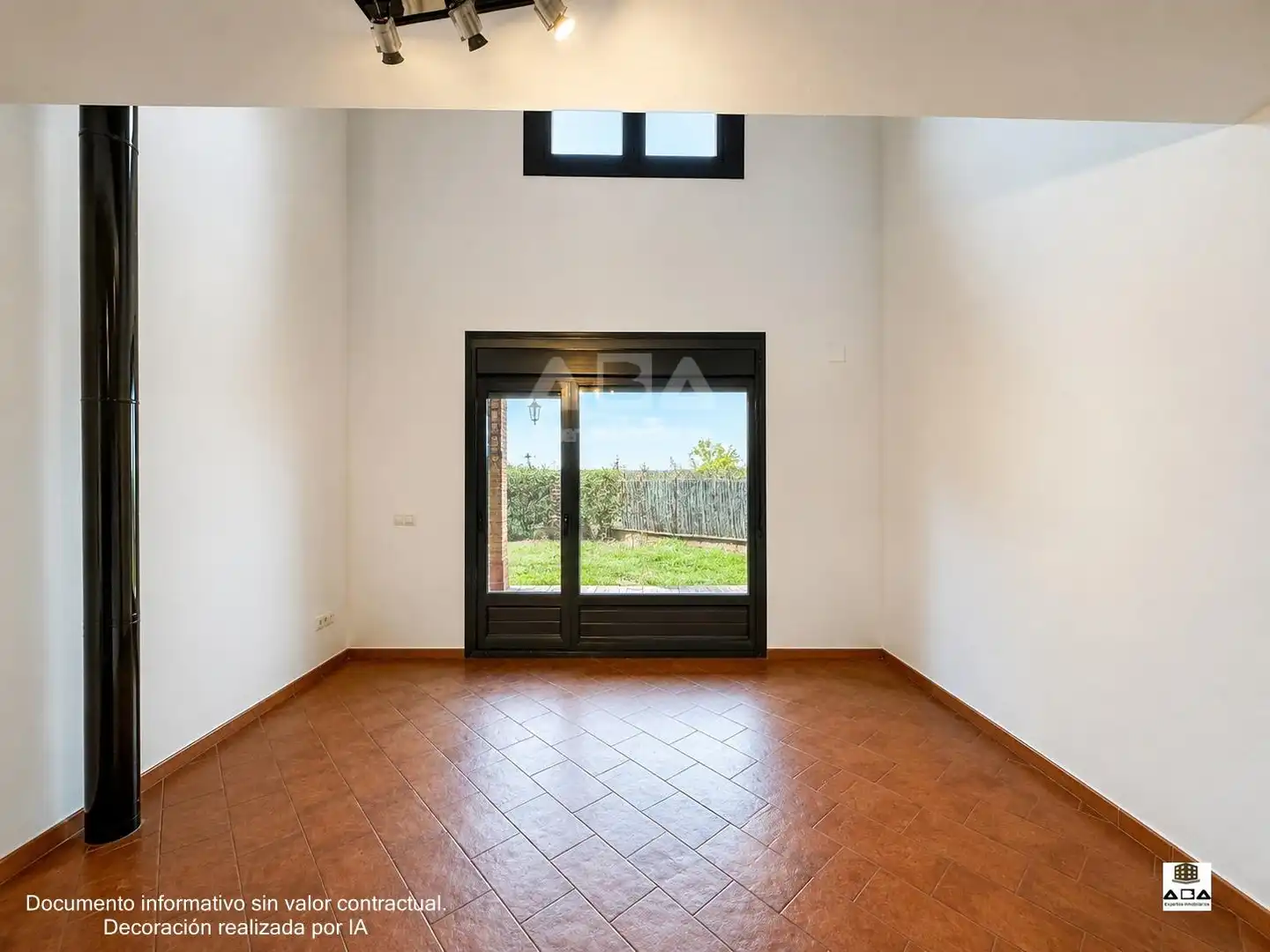 Sala d'estar de Casa o xalet en venda en Poyales del Hoyo amb Calefacció, Jardí privat i Terrassa