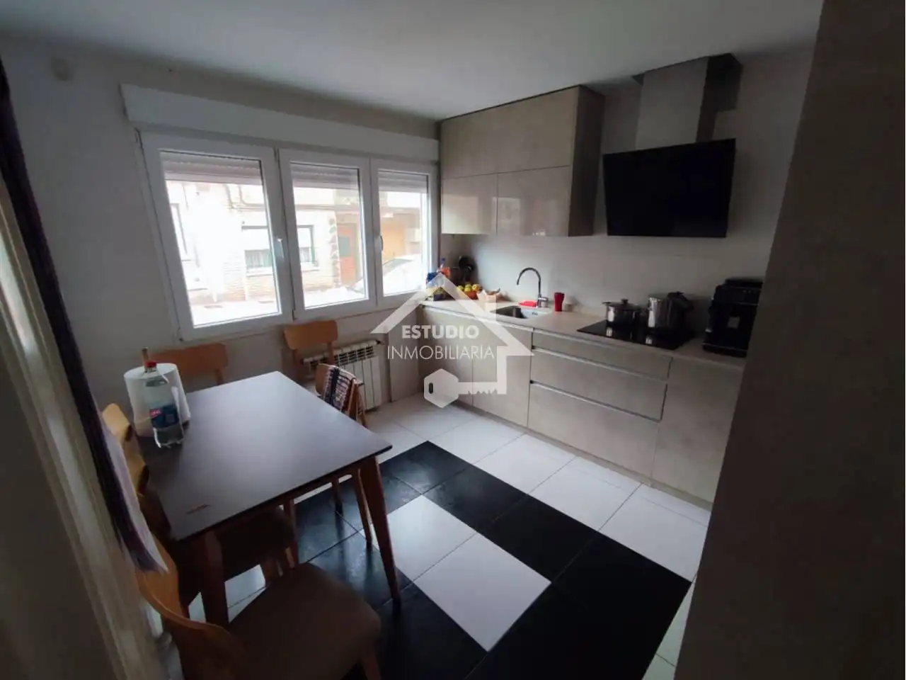 House for sale in Calle Matute, imagen 5