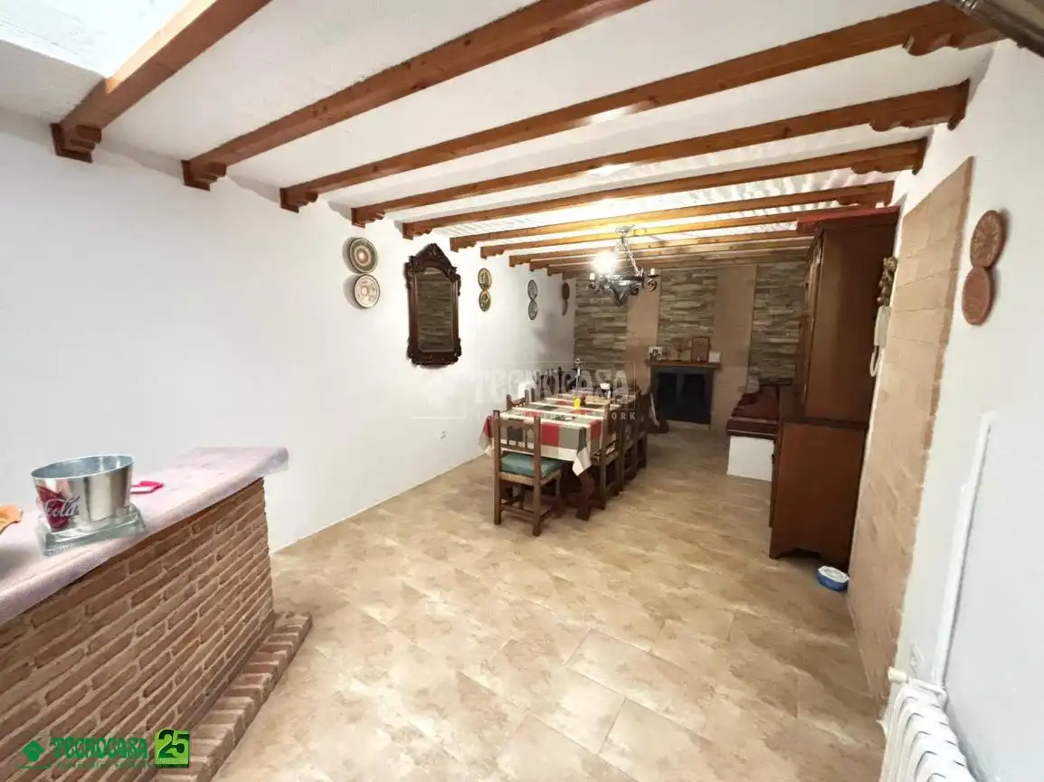 Casa adosada en venda en Bolaños de Calatrava amb Terrassa