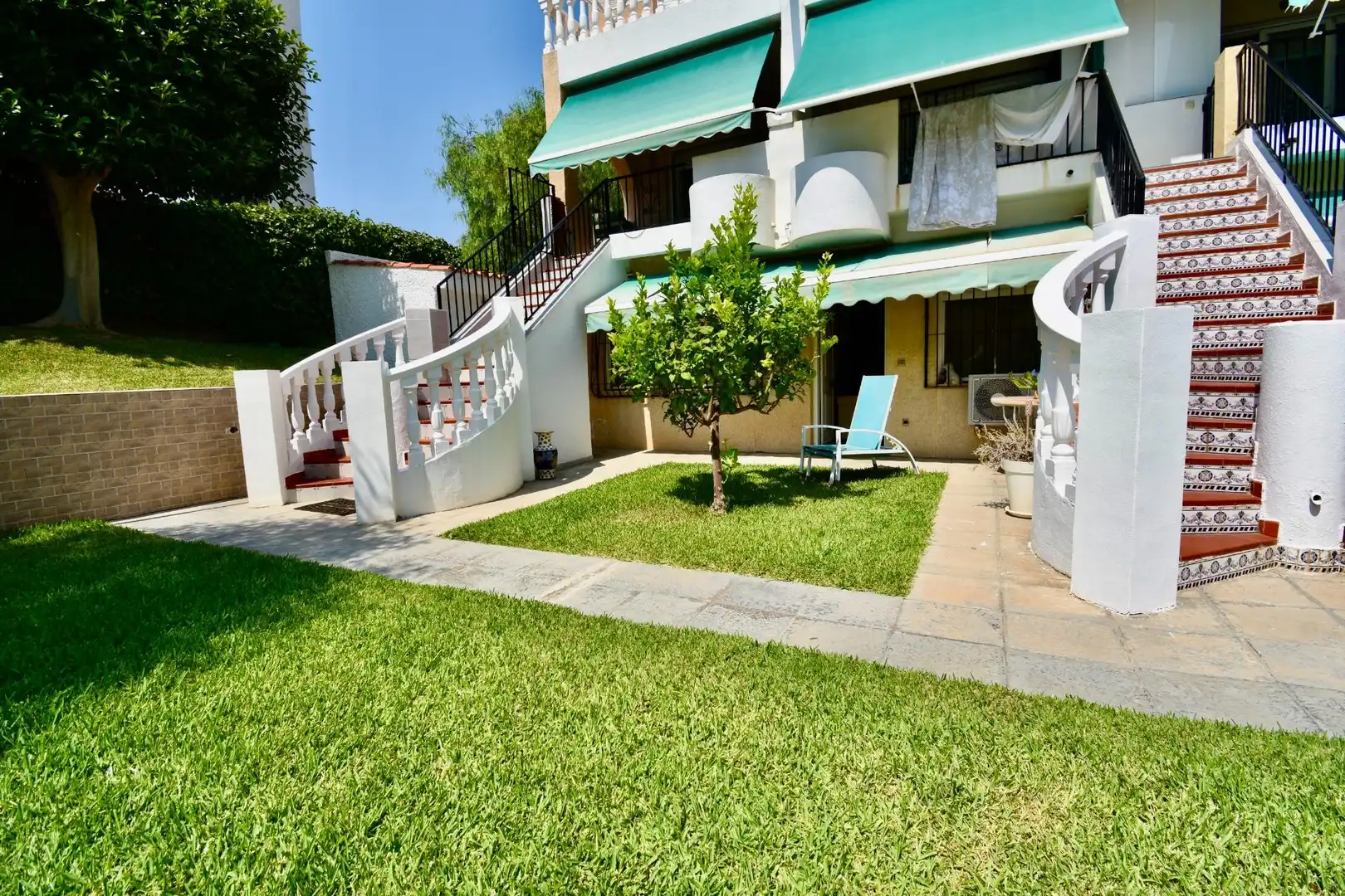 Garten von Erdgeschoss zum Verkauf in El Campello mit Klimaanlage, Privatgarten und Terrasse