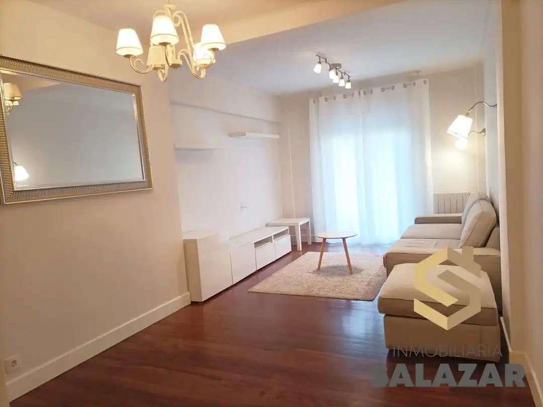 Sala de estar de Piso de alquiler en Bilbao  con Calefacción, Terraza y Microondas