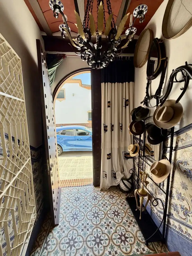 Casa o xalet en venda en Sanlúcar la Mayor amb Calefacció i Terrassa