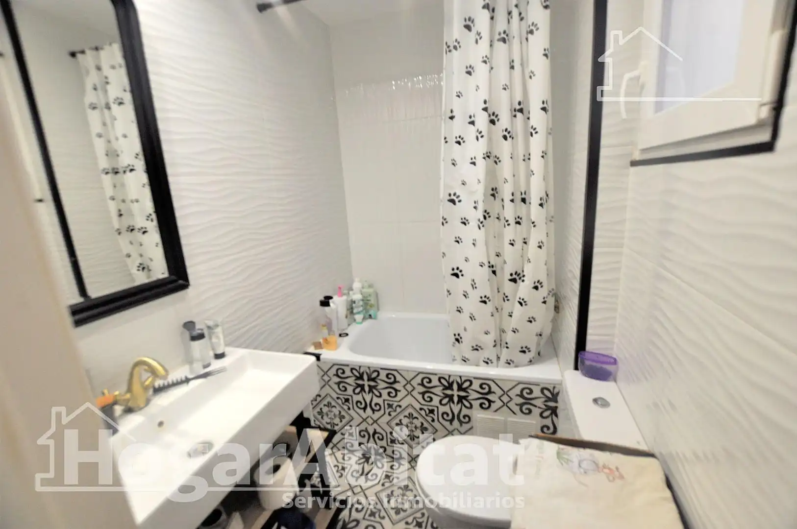 Baño de Piso en venta en Xirivella con Aire acondicionado, Calefacción y Trastero