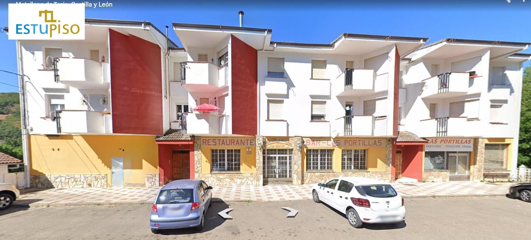 Exterior view of Premises for sale in Matallana de Torío  with Furnished