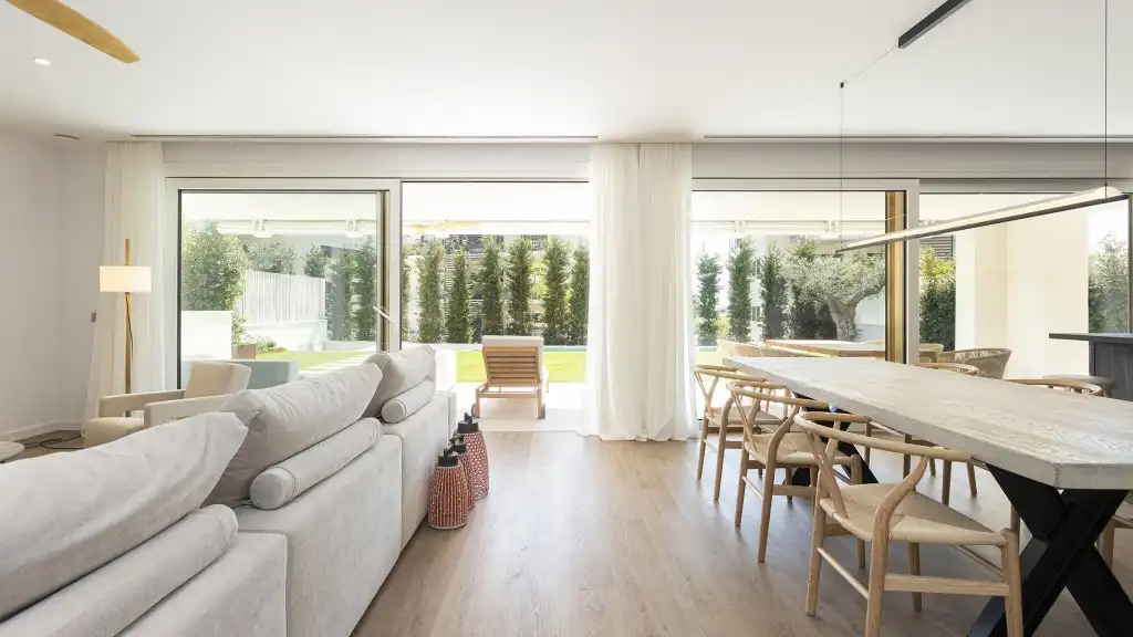 Sala d'estar de Casa o xalet en venda en Sitges amb Aire condicionat, Calefacció i Jardí privat