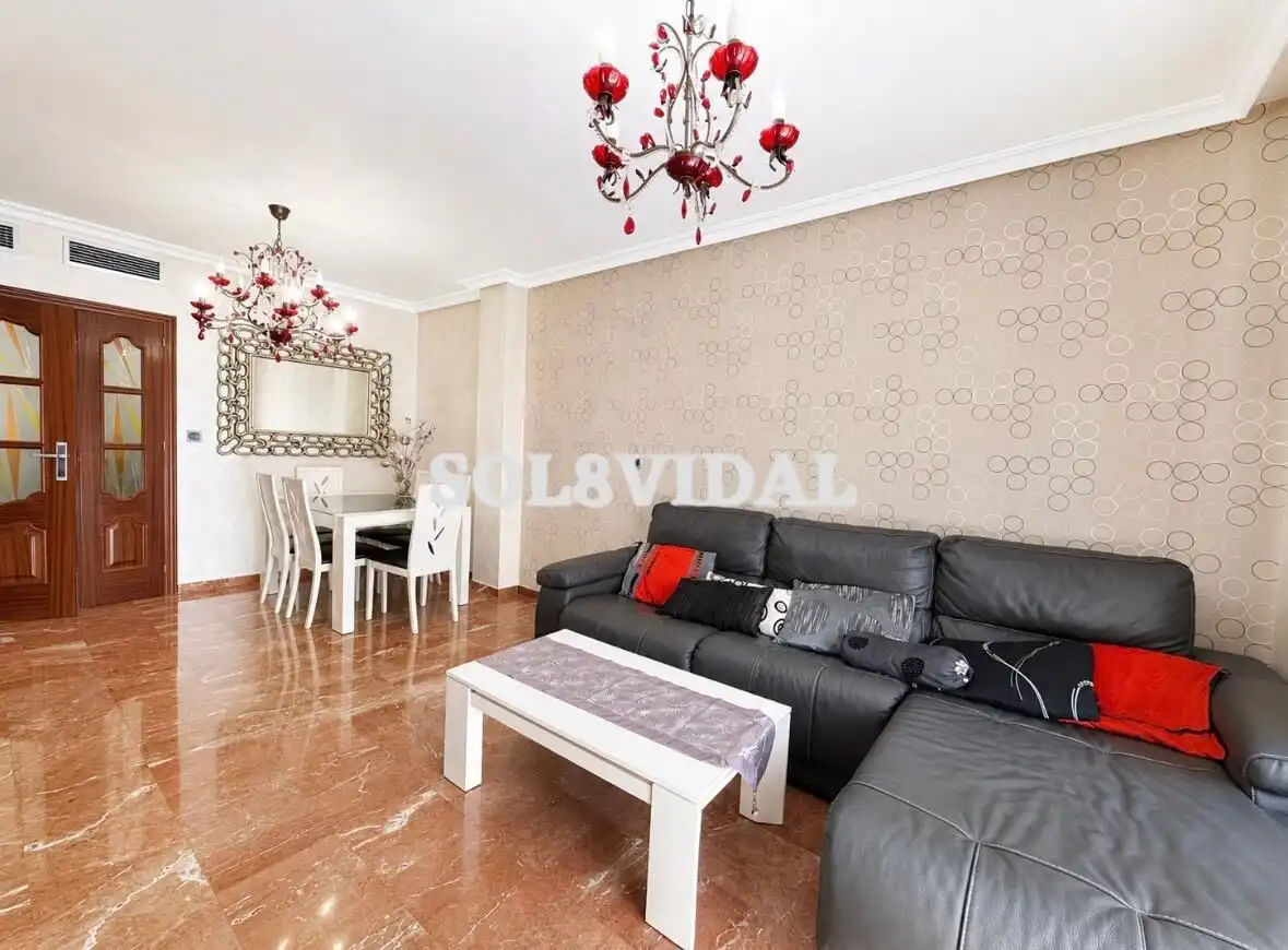 Sala de estar de Piso de alquiler en Orihuela con Aire acondicionado, Calefacción y Amueblado