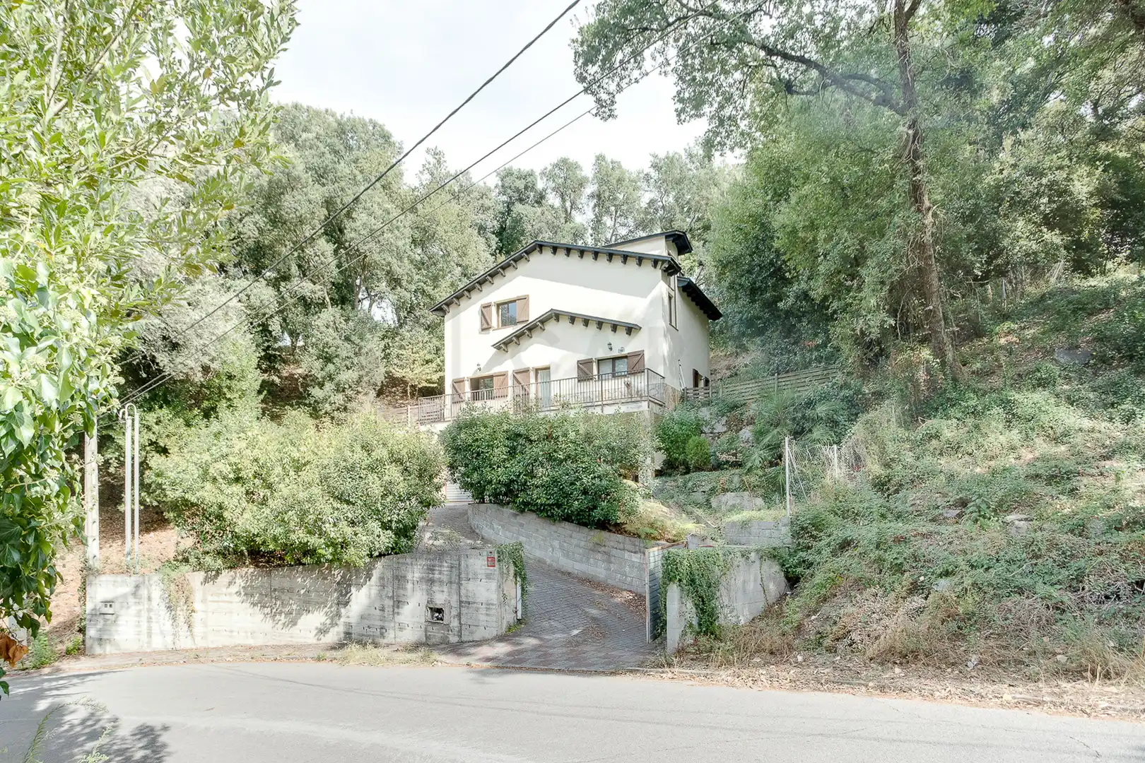 Außenansicht von Haus oder Chalet zum Verkauf in Vallgorguina mit Heizung, Privatgarten und Ofen