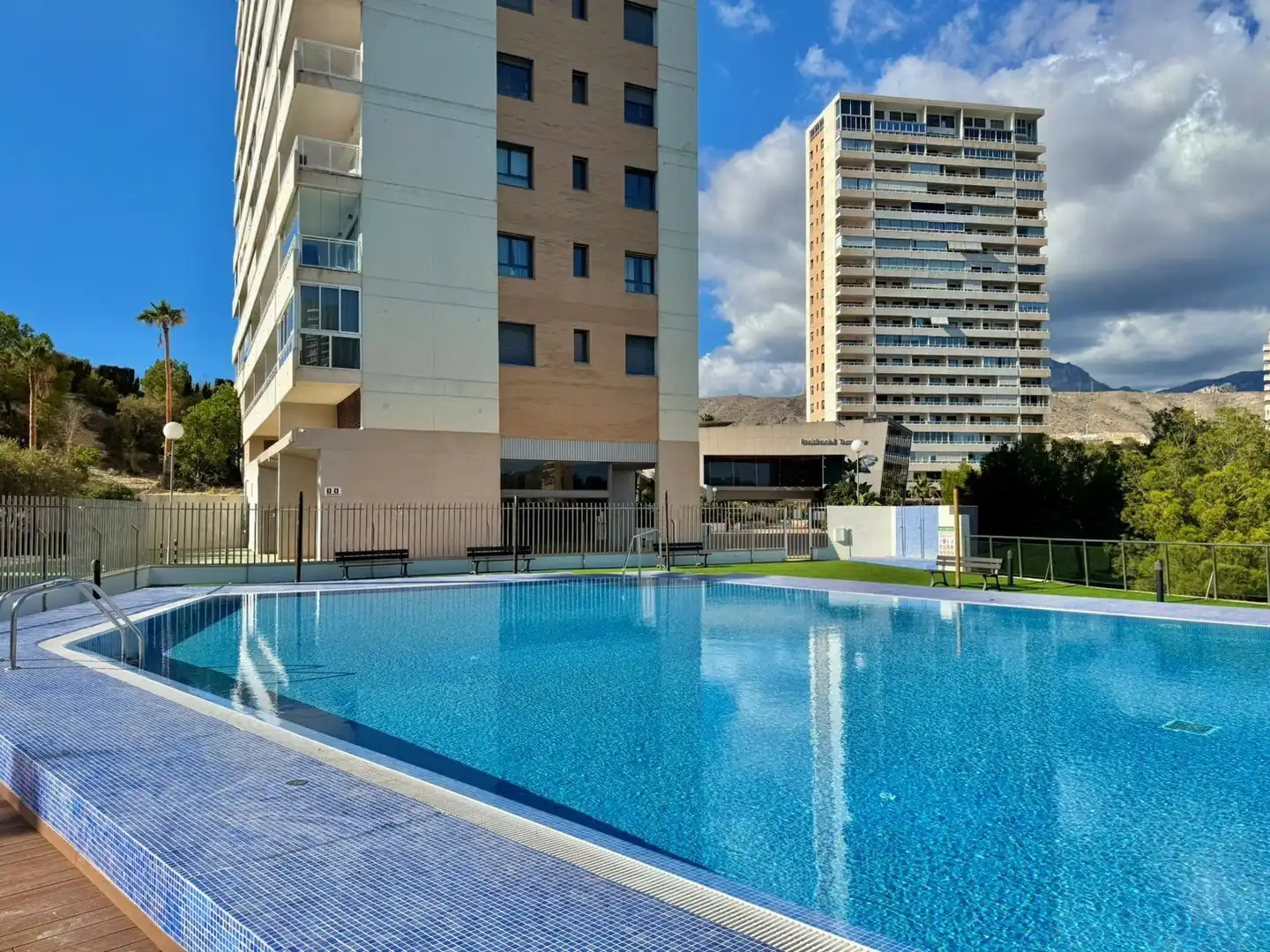 Swimming pool of Apartments for sale in Benidorm  with Terrace, Storage room and Furnished