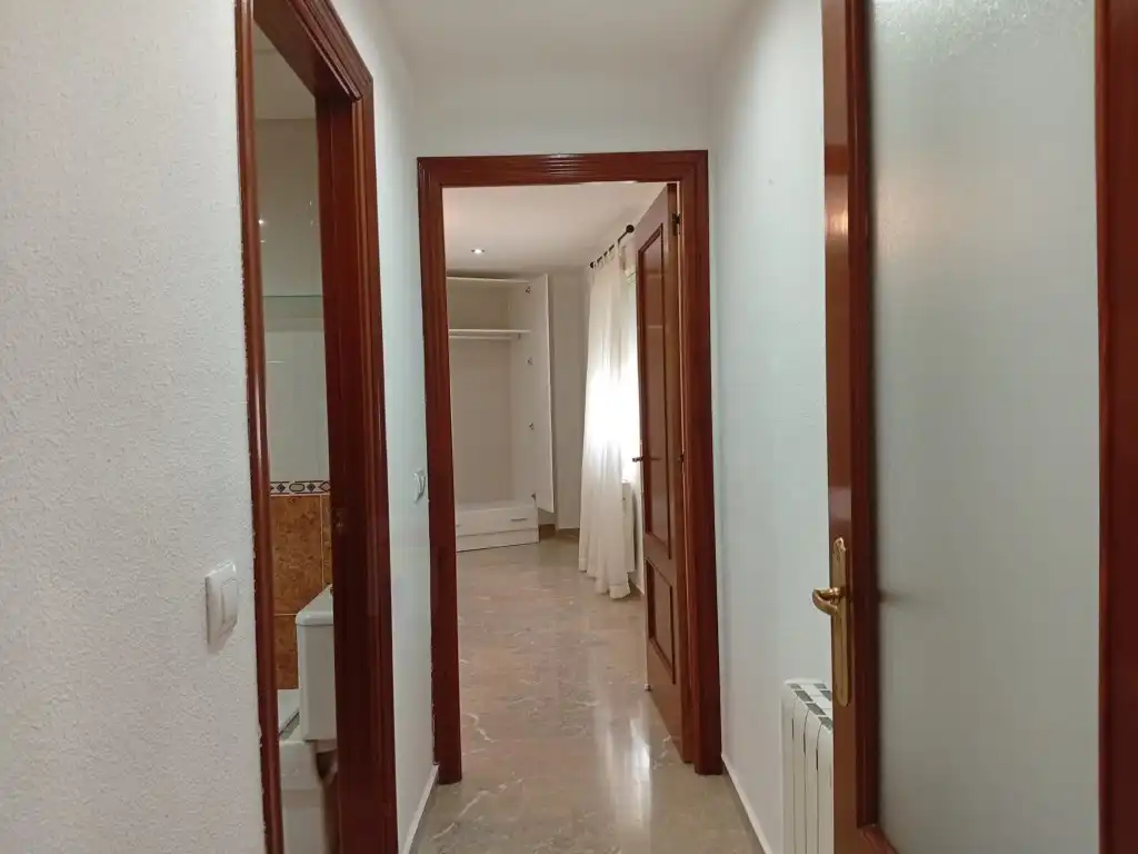 Apartament de lloguer a Calle Torres Naharro, La Estación