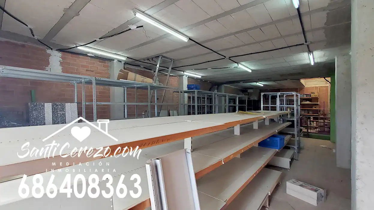 Local commercial à vendre à Avenida del Marqués de la Vega de Armijo 62, imagen 15