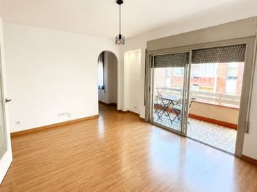 Pis amb ascensor en venda a Carrer Bécquer 4