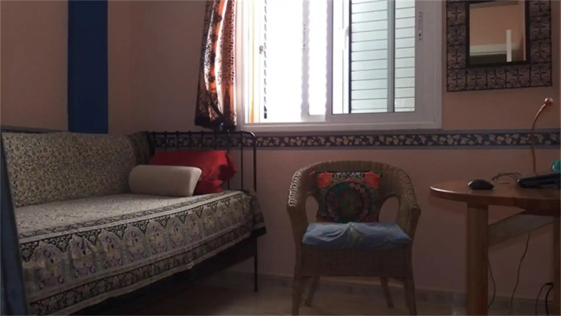Dormitori de Casa adosada en venda en Breña Alta amb Jardí privat, Traster i Moblat