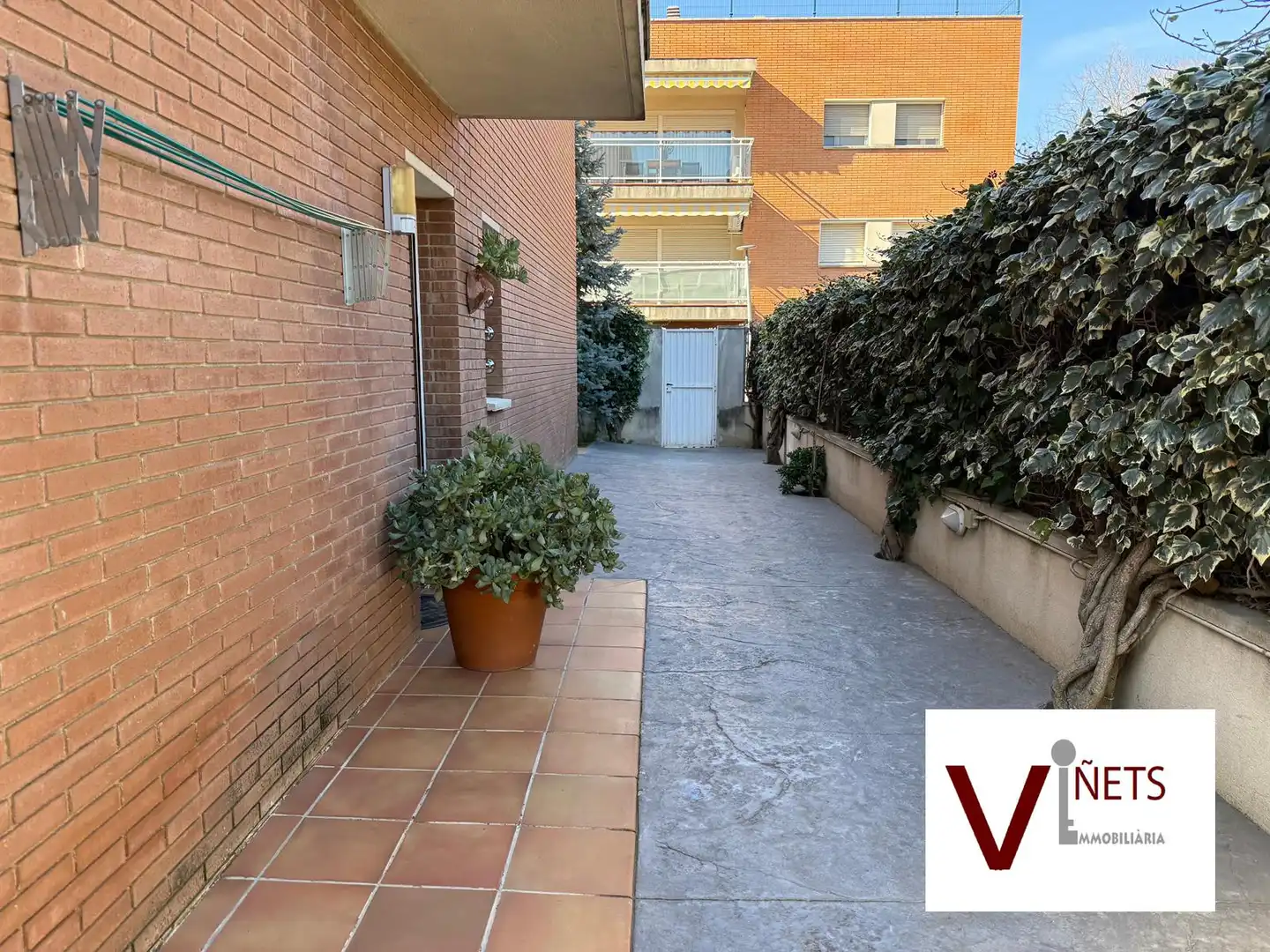 Außenansicht von Erdgeschoss zum Verkauf in La Garriga mit Heizung, Privatgarten und Parkett