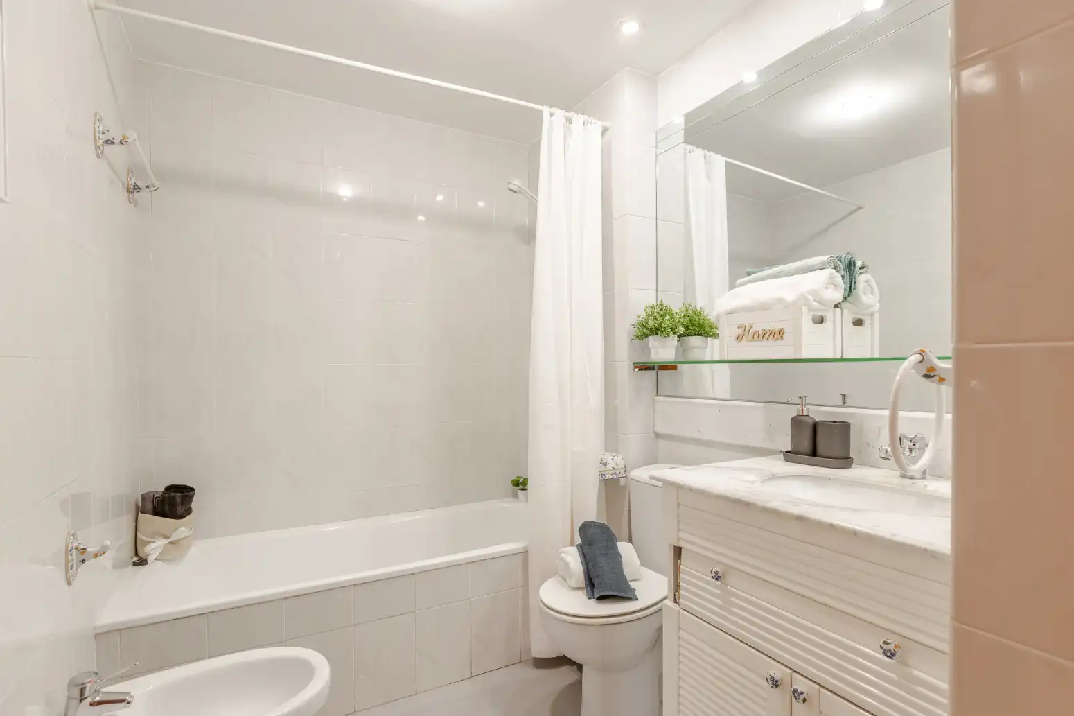 Baño de Piso en venta en  Pamplona / Iruña con Parquet, Terraza y Trastero