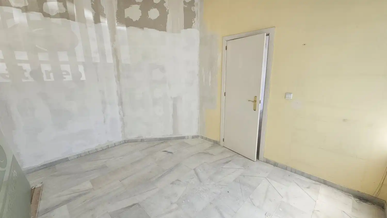 Habitación de Piso en venta en Sevilla con Aire acondicionado