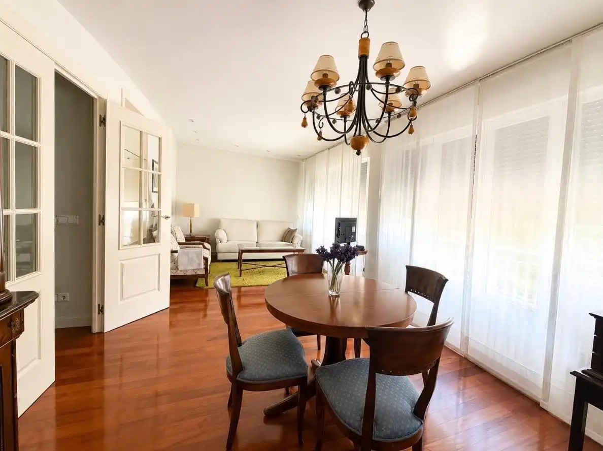 Wohnung zur Miete in Avenida Avenida Sancho 'El Fuerte', Iturrama