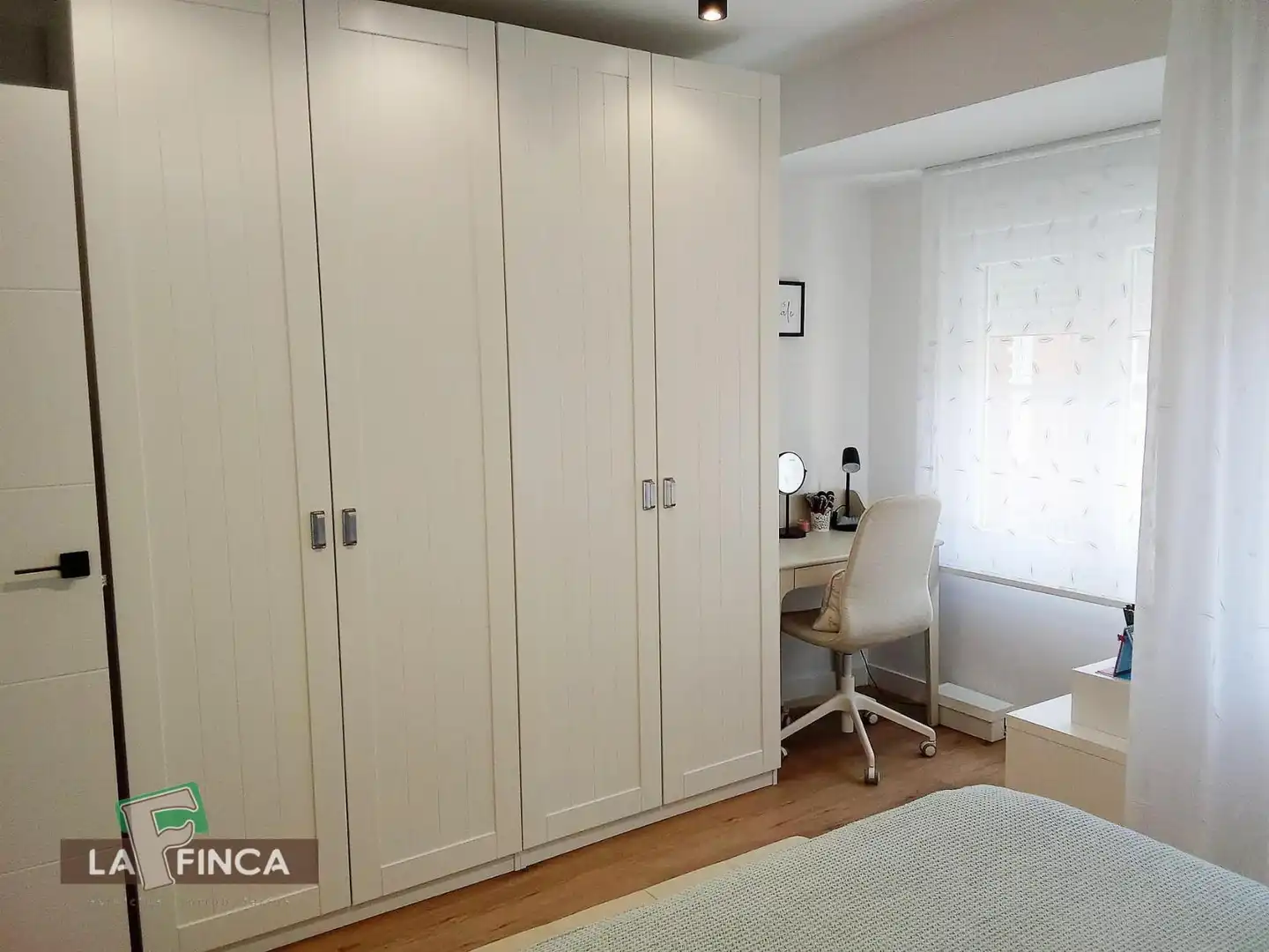 Habitación de Piso en venta en Oviedo  con Calefacción y Terraza