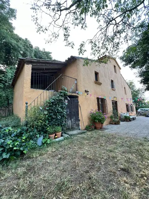 Vista exterior de Finca rústica en venta en Vallgorguina con Calefacción, Jardín privado y Horno