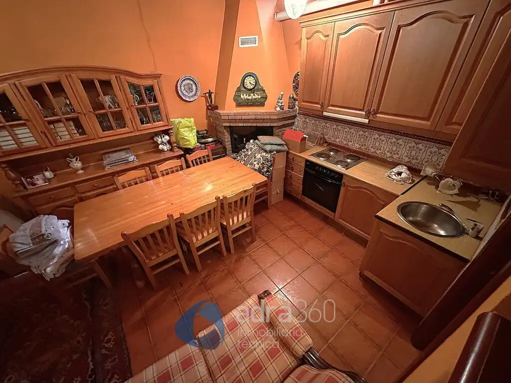 Cocina de Casa o chalet en venta en  Logroño con Aire acondicionado, Calefacción y Jardín privado