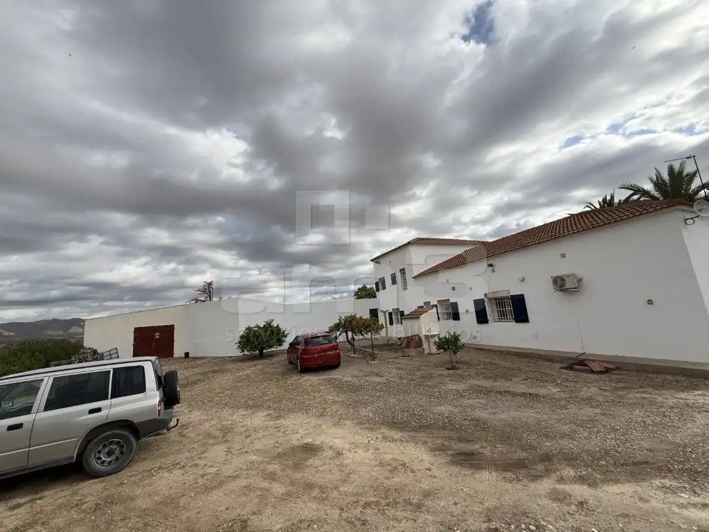 Casa o xalet en venda a Las Cunas - La Algarrobina