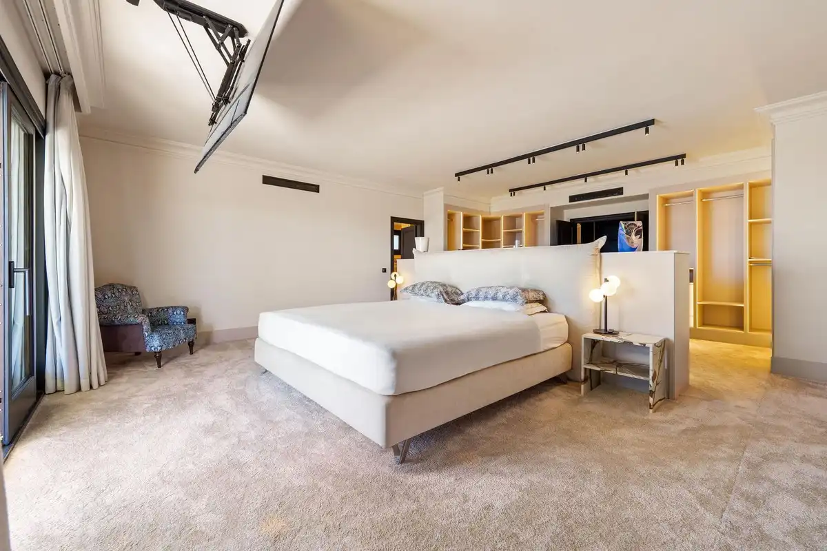 Dúplex con piscina en venta en Milla de Oro, imagen 3