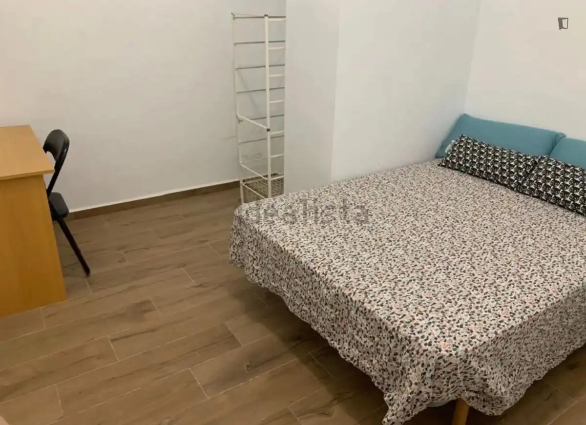 Habitación de Apartamento para compartir en Campoamor - Altozano