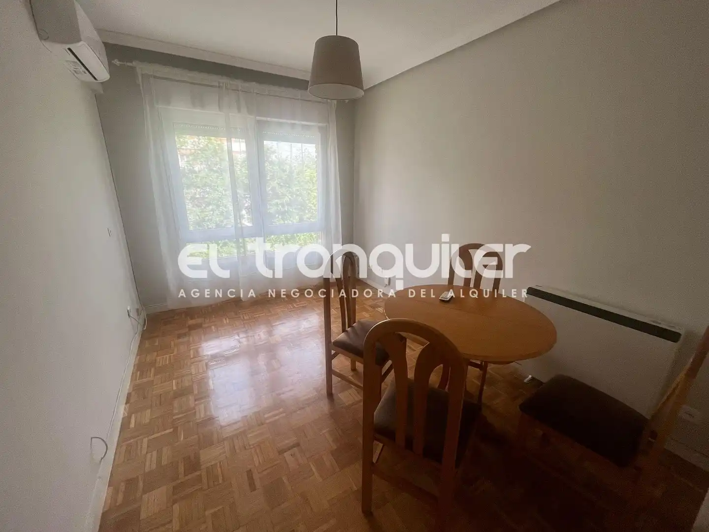 Piso con ascensor en alquiler en Calle Isla de Arosa, imagen 3