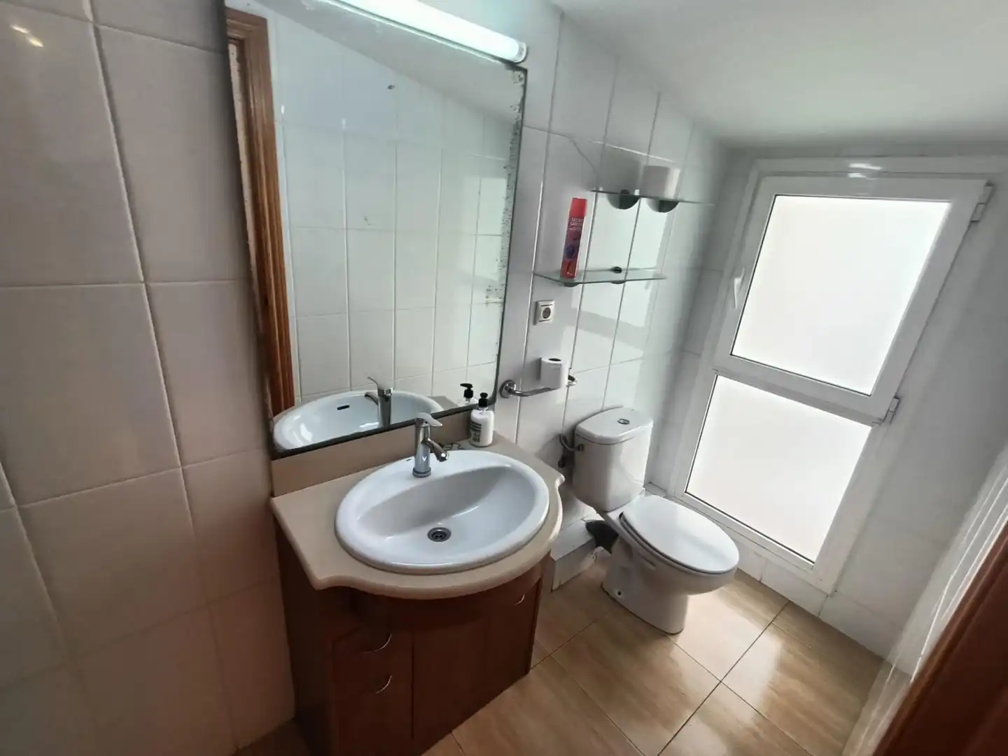Badezimmer von Haus oder Chalet zum Verkauf in Badalona mit Klimaanlage, Heizung und Parkett