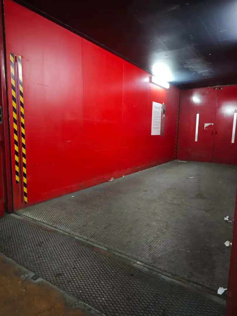 Industrial buildings for sale in Madrid