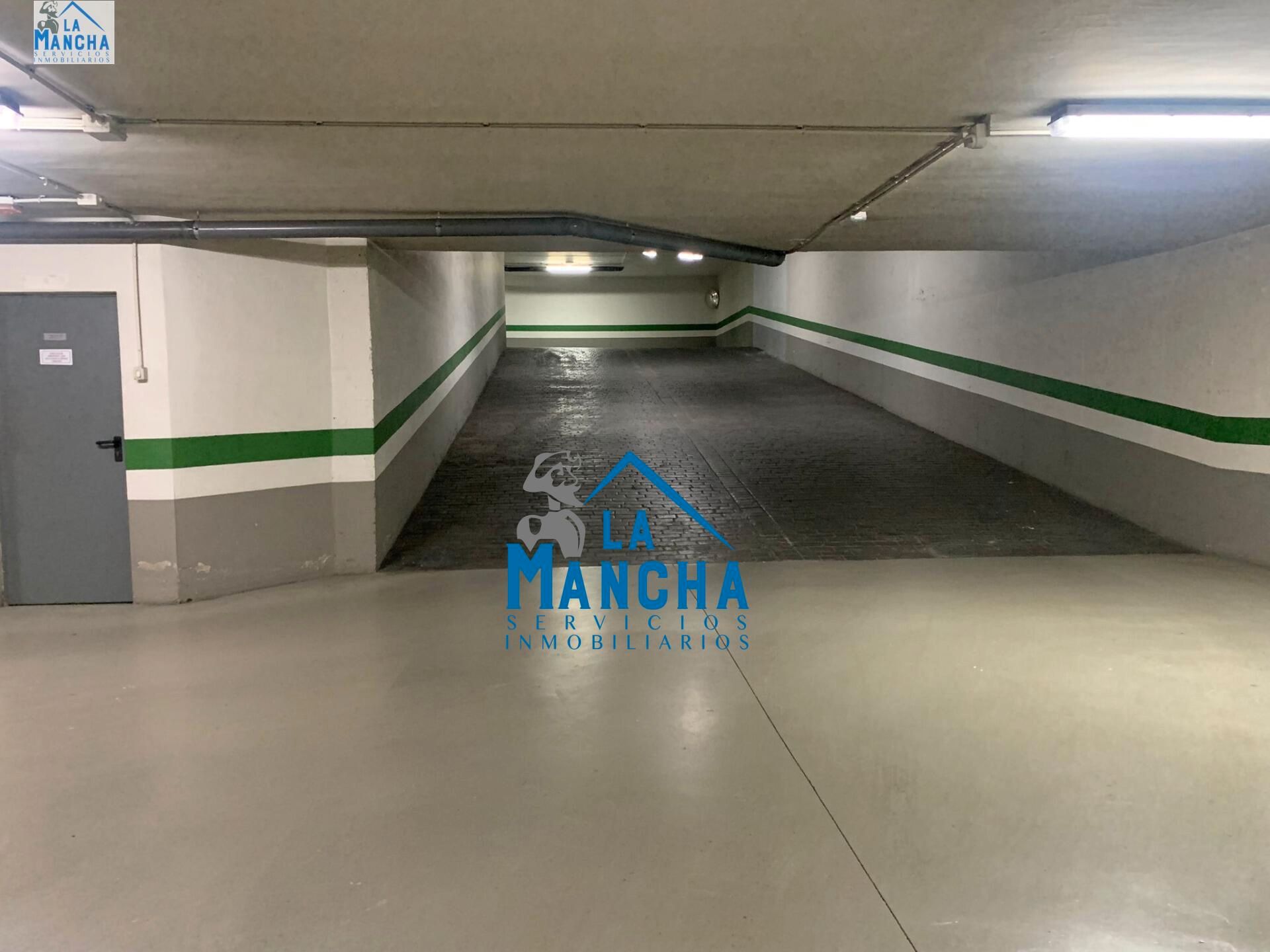 Garatge en venda a Calle MUNICIPIO DE MOLINICOS, Imaginalia - Llanos del Águila