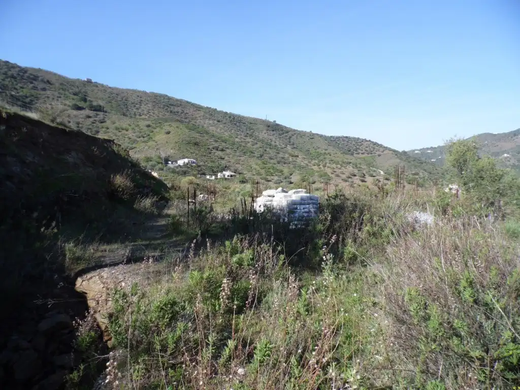 Lands and plots for sale in Arenas