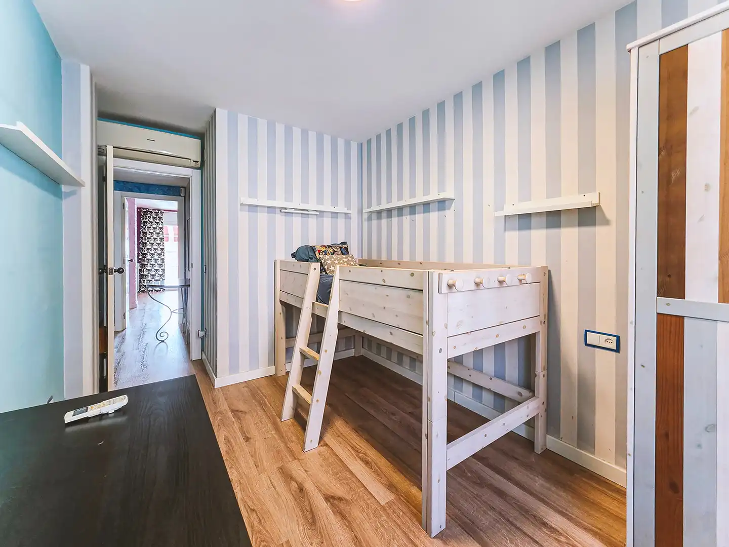 Bedroom of Flat for sale in Urbanitzacions