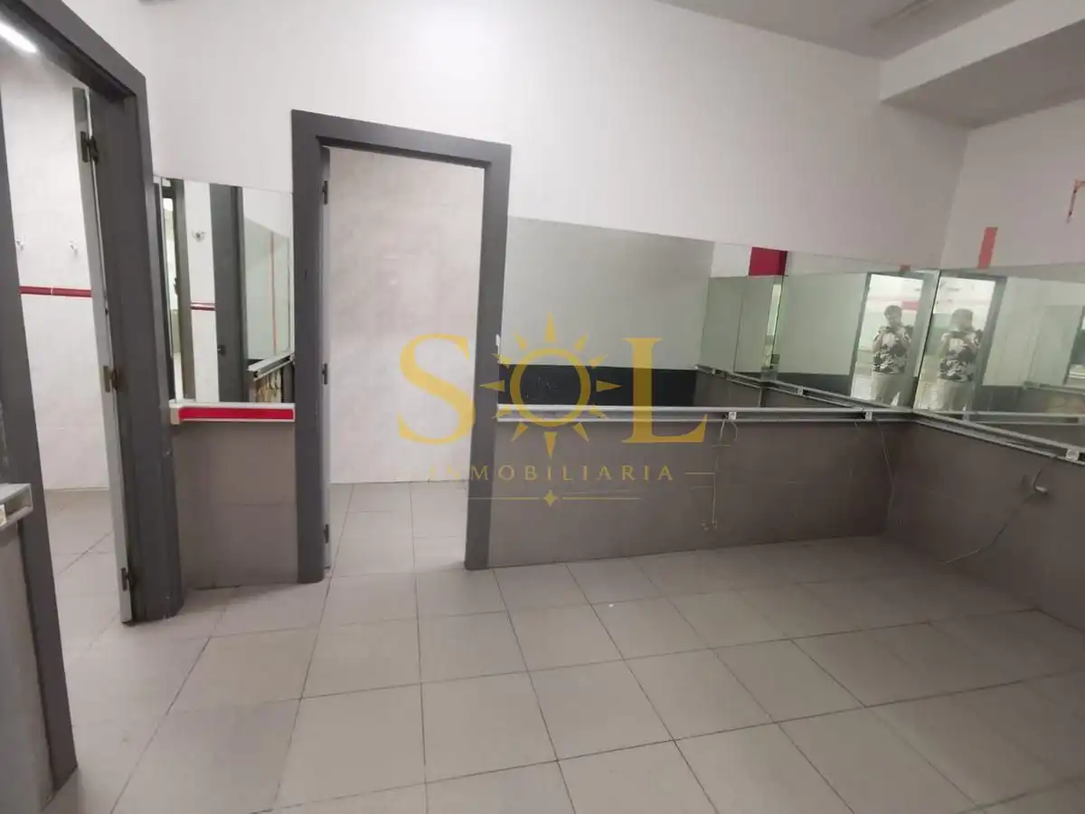 Local comercial en venda a Calle Alfonso V 11, imagen 20