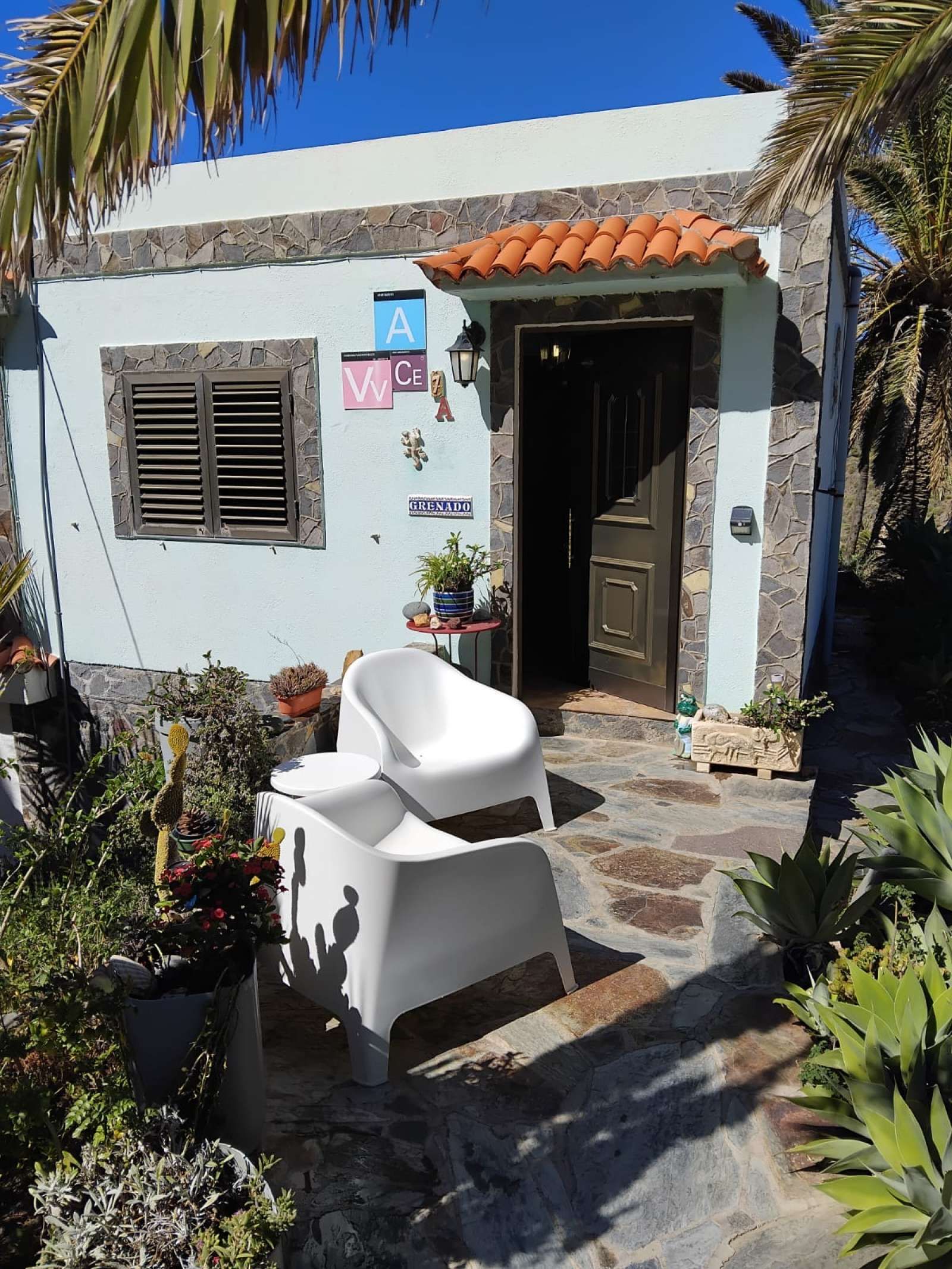 Terrace of Apartment to share in Vallehermoso  with Air Conditioner and Terrace