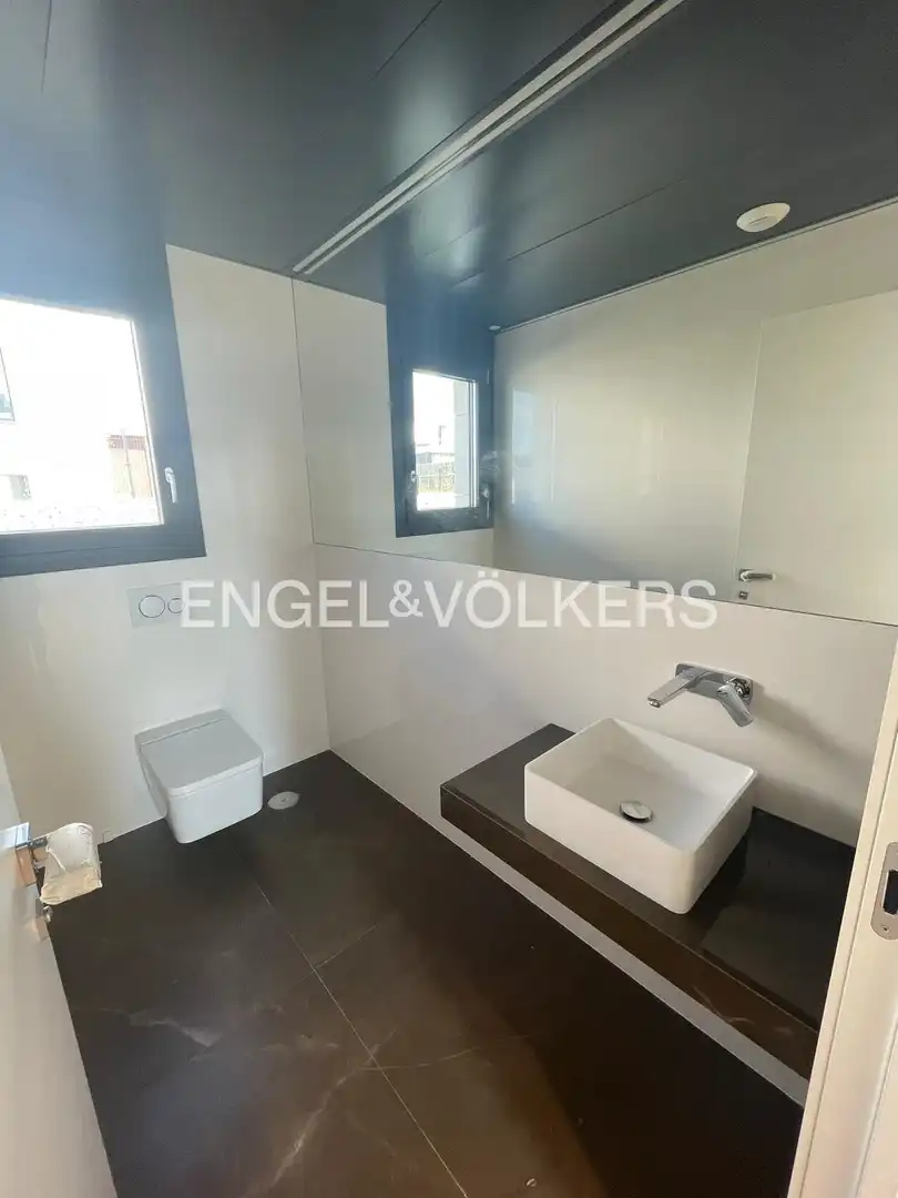 Baño de Casa o chalet de alquiler en Majadahonda con Aire acondicionado, Calefacción y Jardín privado