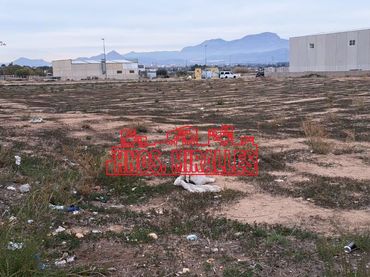 Lands and plots for sale in Aspe Centro