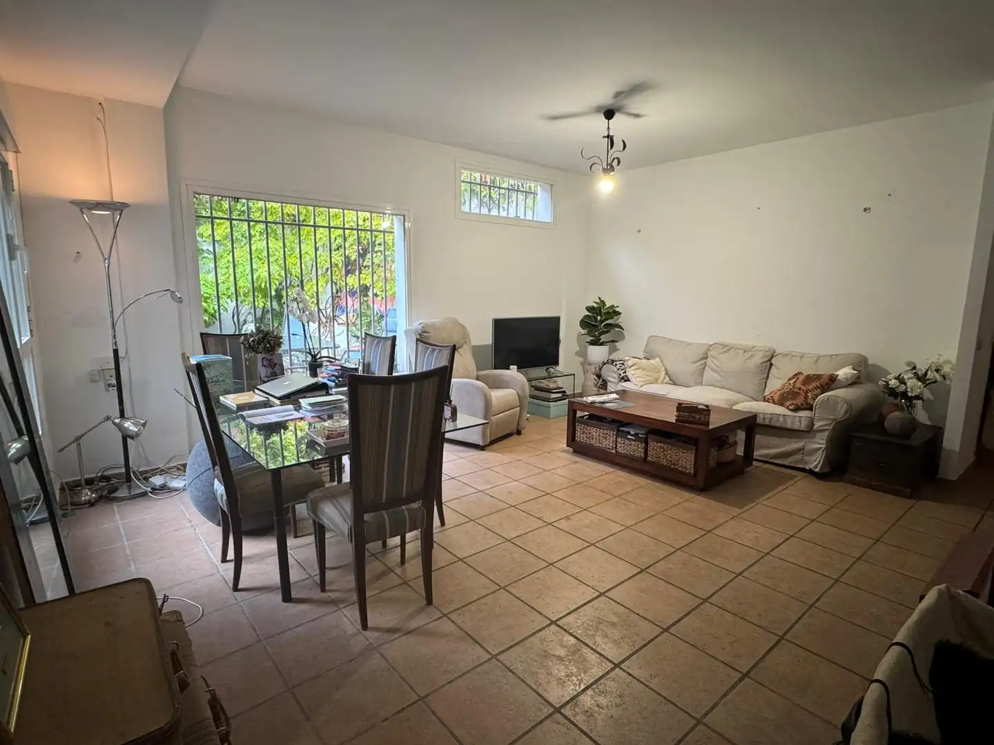 Sala de estar de Casa o chalet en venta en Madrid con Calefacción y Jardín privado