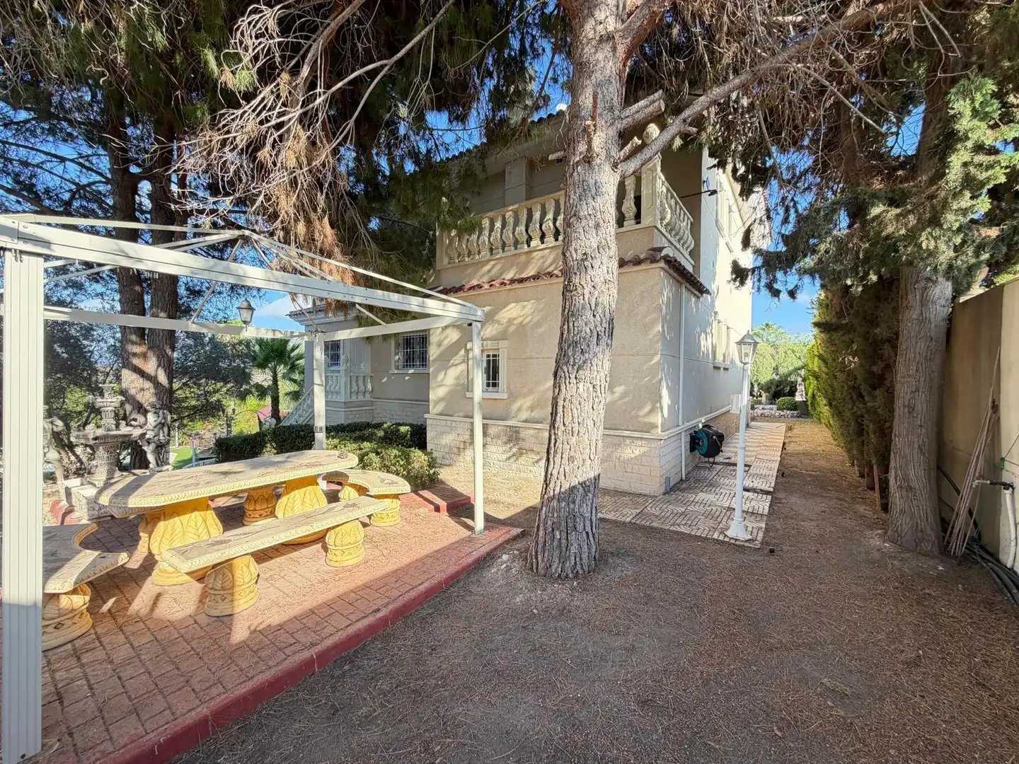 Vista exterior de Casa o xalet en venda en Rojales amb Aire condicionat, Calefacció i Jardí privat