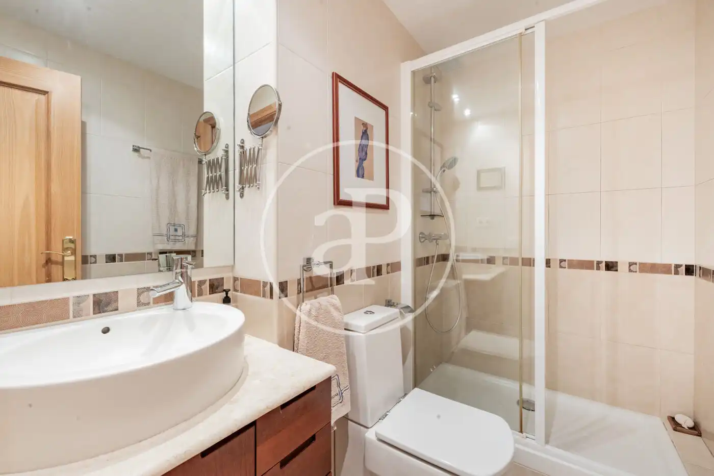Piso en venta en C. de Pechuán, Ciudad Jardín
