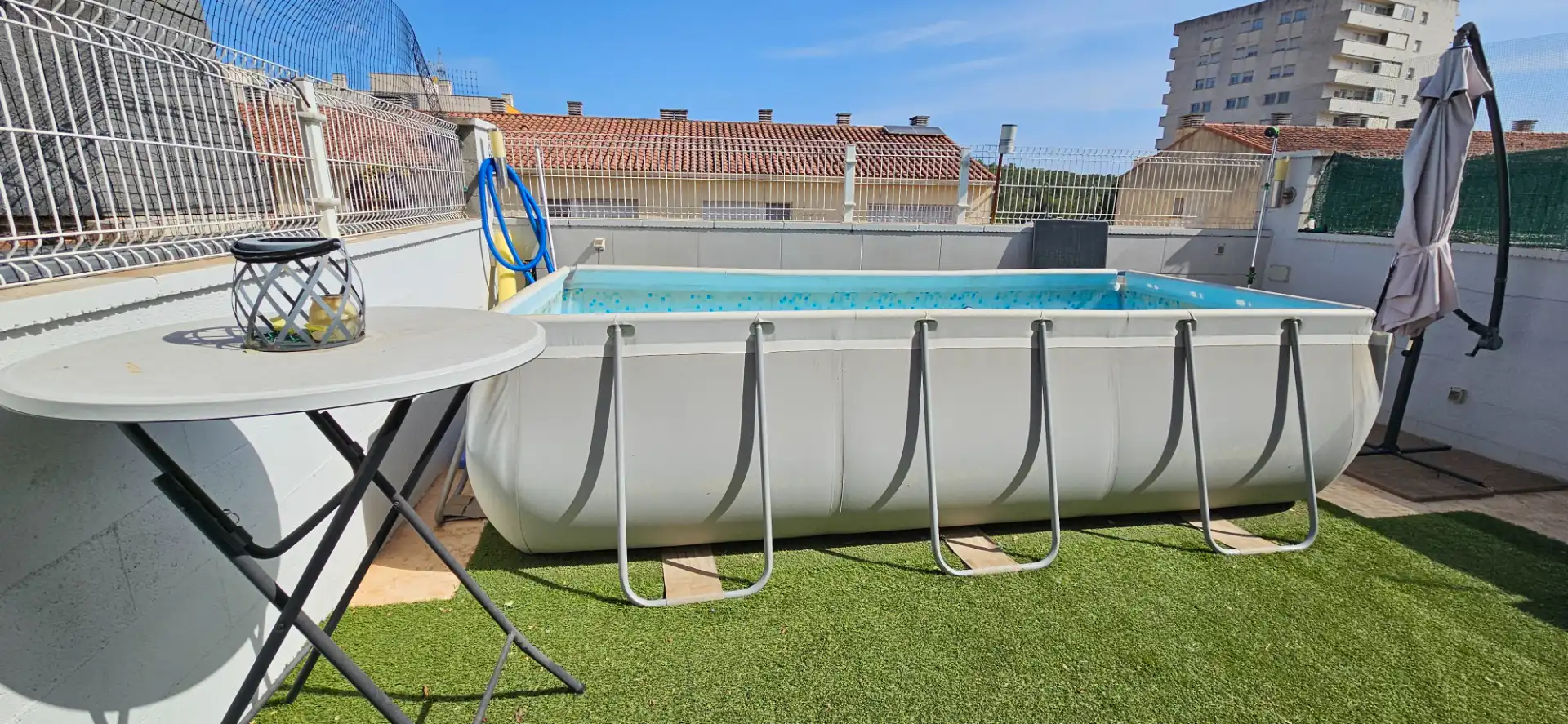 Piscina de Casa adosada en venda en Tarragona amb Aire condicionat, Calefacció i Jardí privat
