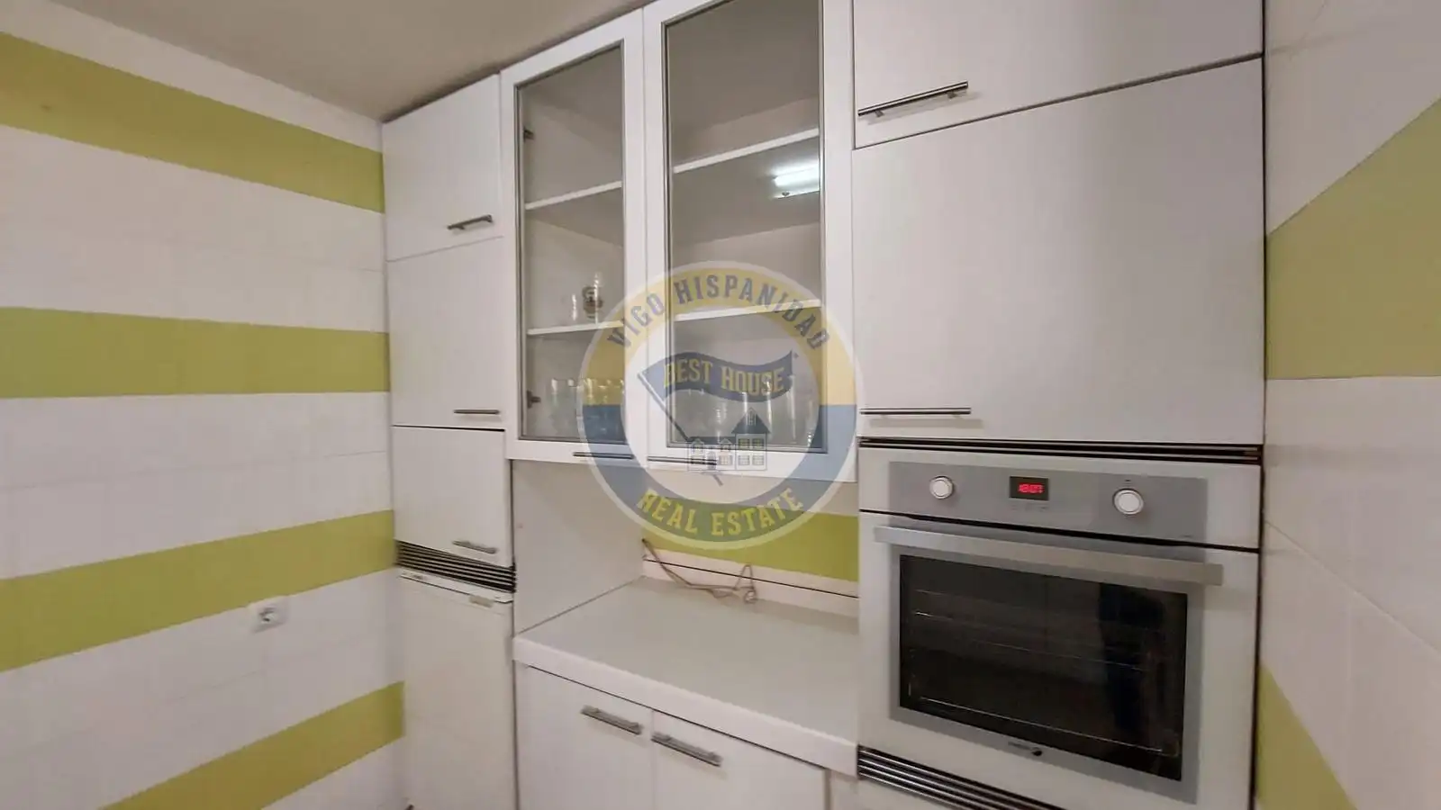Kitchen of Flat for sale in Vigo   with Heating, Terrace and Storage room