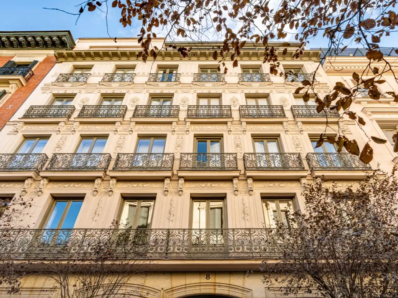 Vista exterior de Oficina en venda en Madrid