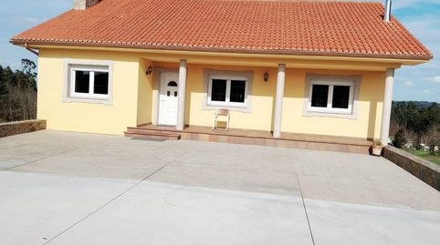 Foto 3 de Casa o xalet en venda a Armea, Coirós, A Coruña