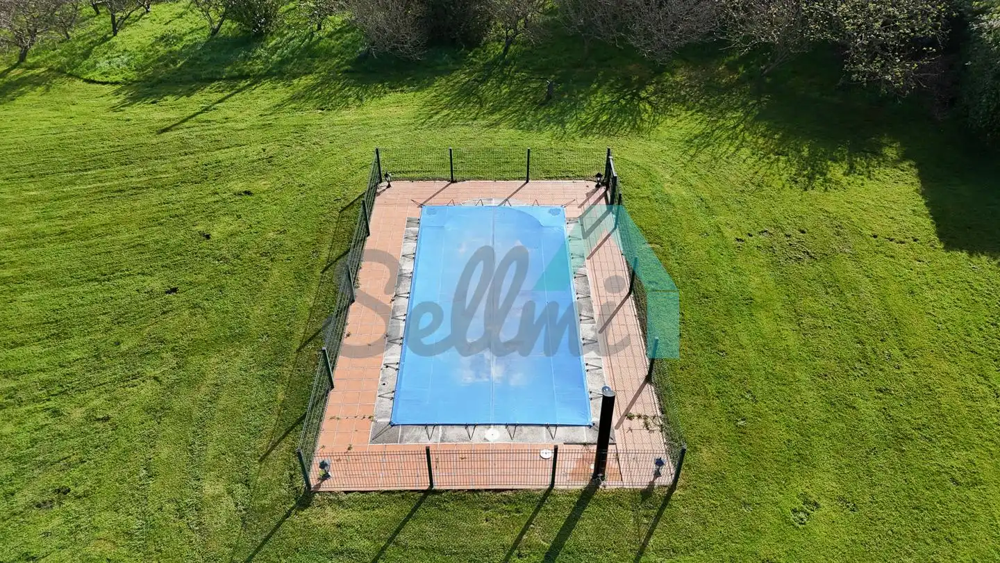 Piscina de Casa o xalet en venda en Villaviciosa amb Calefacció, Jardí privat i Terrassa