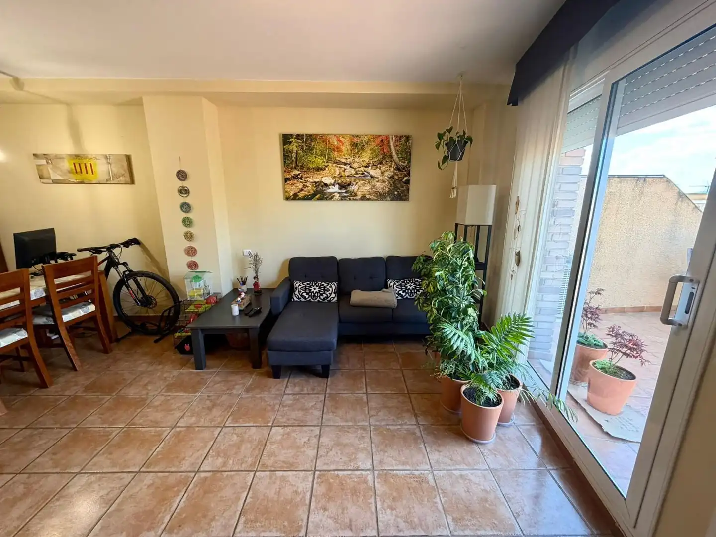 Sala de estar de Ático en venta en Castellet i la Gornal con Aire acondicionado, Calefacción y Terraza