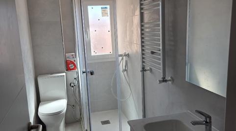 Foto 4 de Piso en venta en Calle Benadalid, Palomeras Sureste,  Madrid Capital