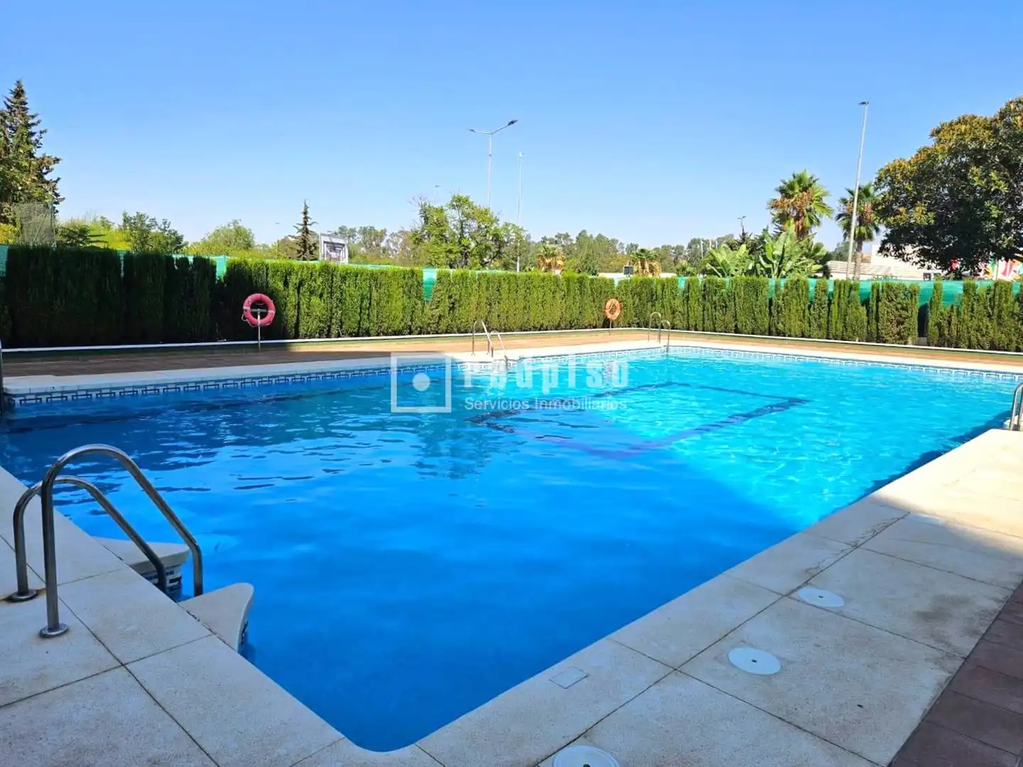 Piscina de Pis en venda en Málaga amb Aire condicionat, Calefacció i Jardí privat