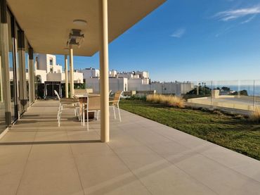 Baixos amb piscina en venda a Mijas pueblo