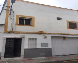 Vista exterior de Pis en venda en Mérida amb Terrassa