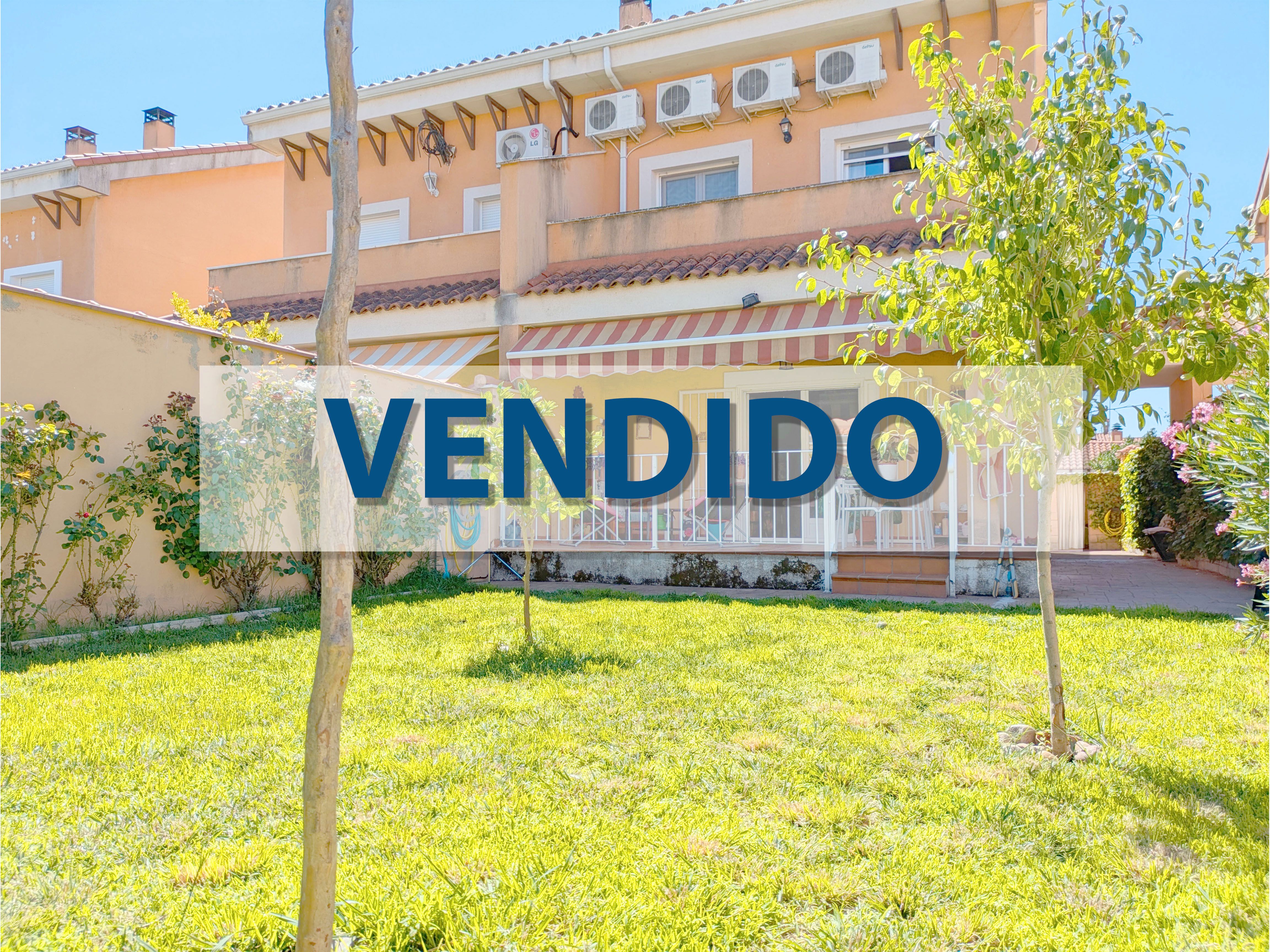 Garden of Single-family semi-detached for sale in Talavera de la Reina  with Air Conditioner, Heating and Private garden